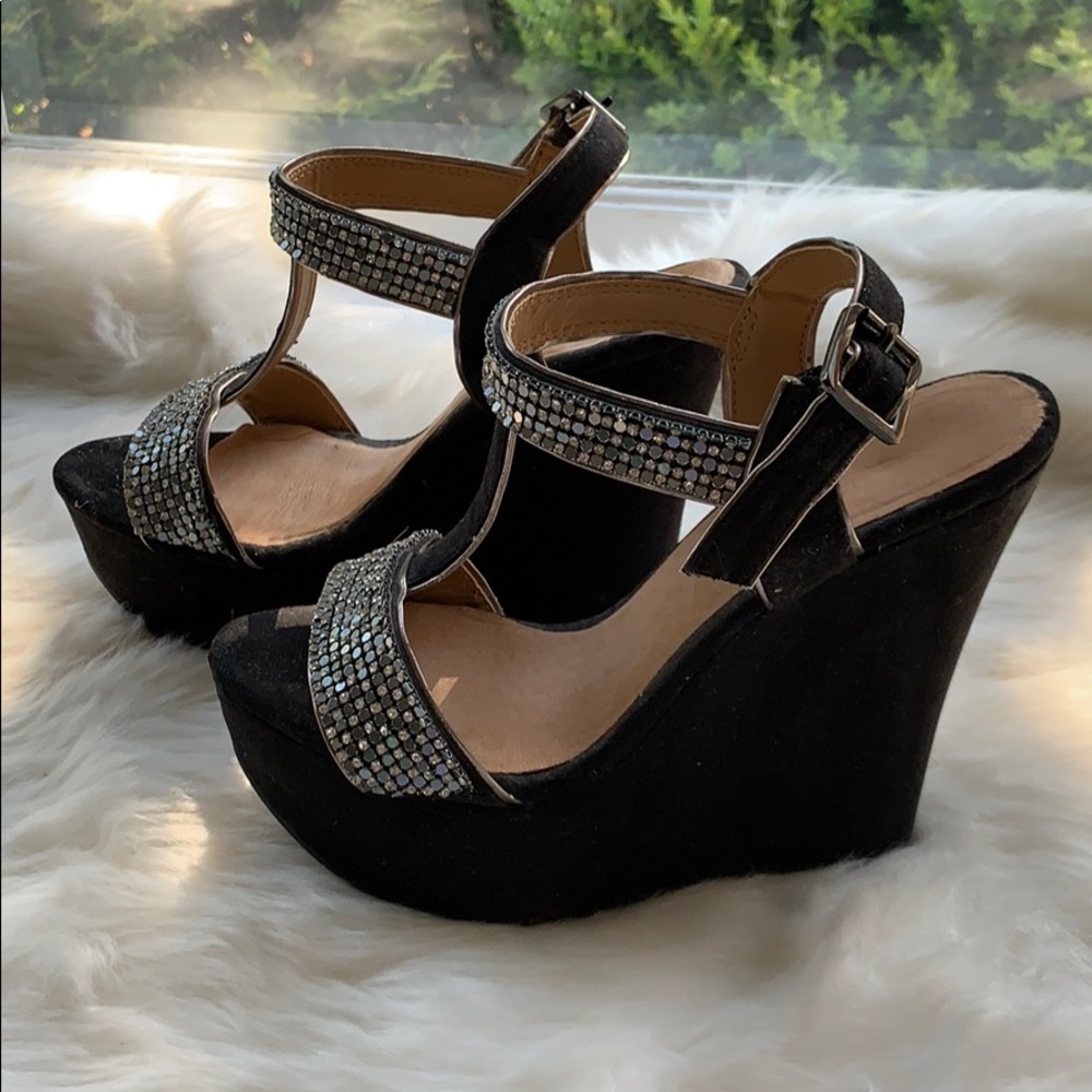 Barely worn Aldo suede with clear decals wedges